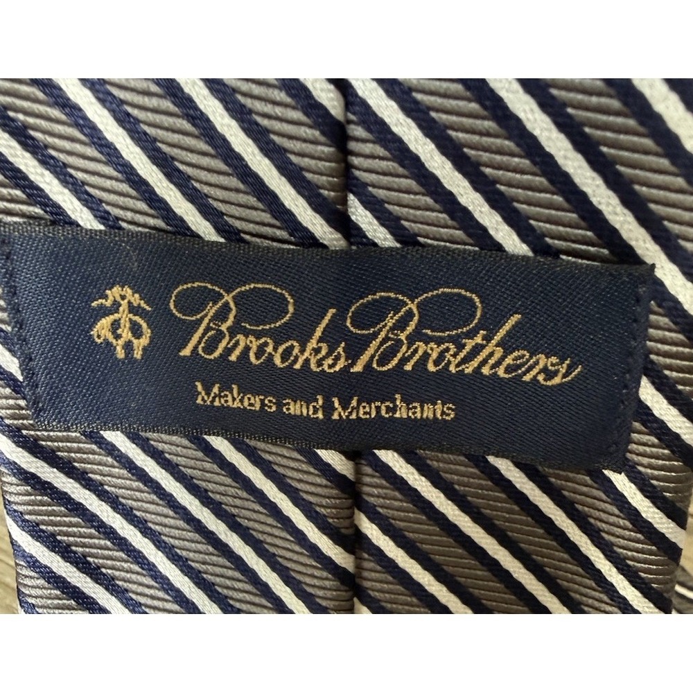 Brooks Brothers Silk Tie Striped Navy Silver White NWT